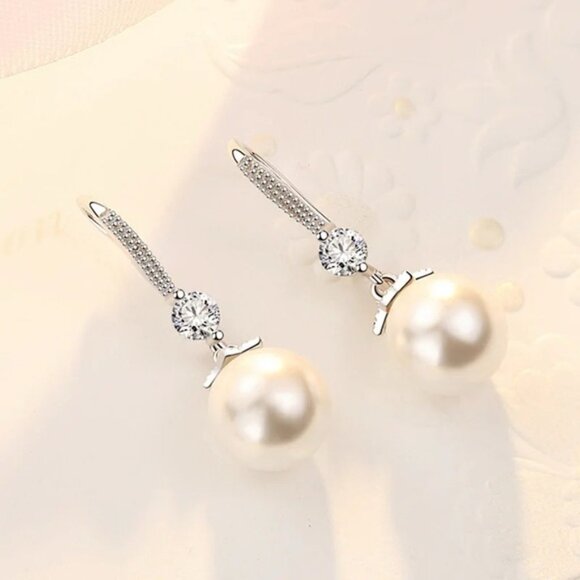 Fine 925 Sterling Silver Luxury Crystal Zircon Pearl Earrings - Picture 2 of 5